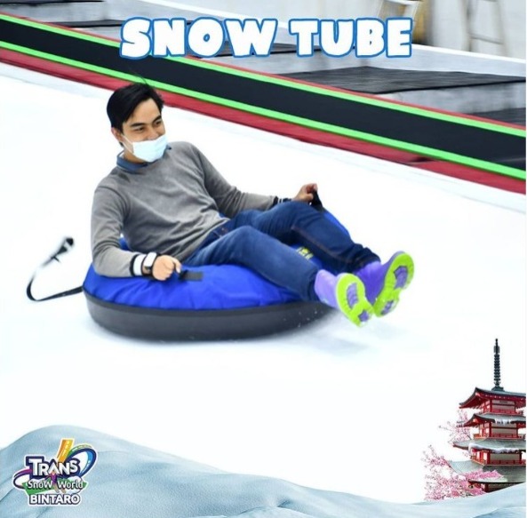 Trans Snow World Bintaro Snow Tube