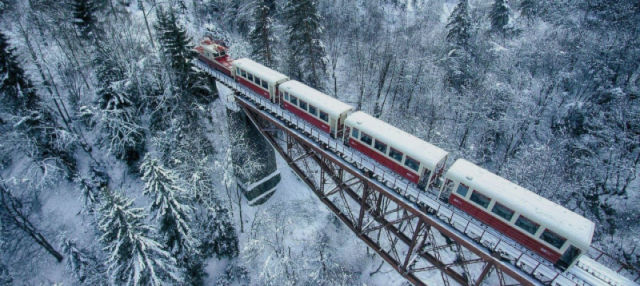 kereta tua di Georgia
Travelling ke Georgia
Bakuriani ke Borjomi 