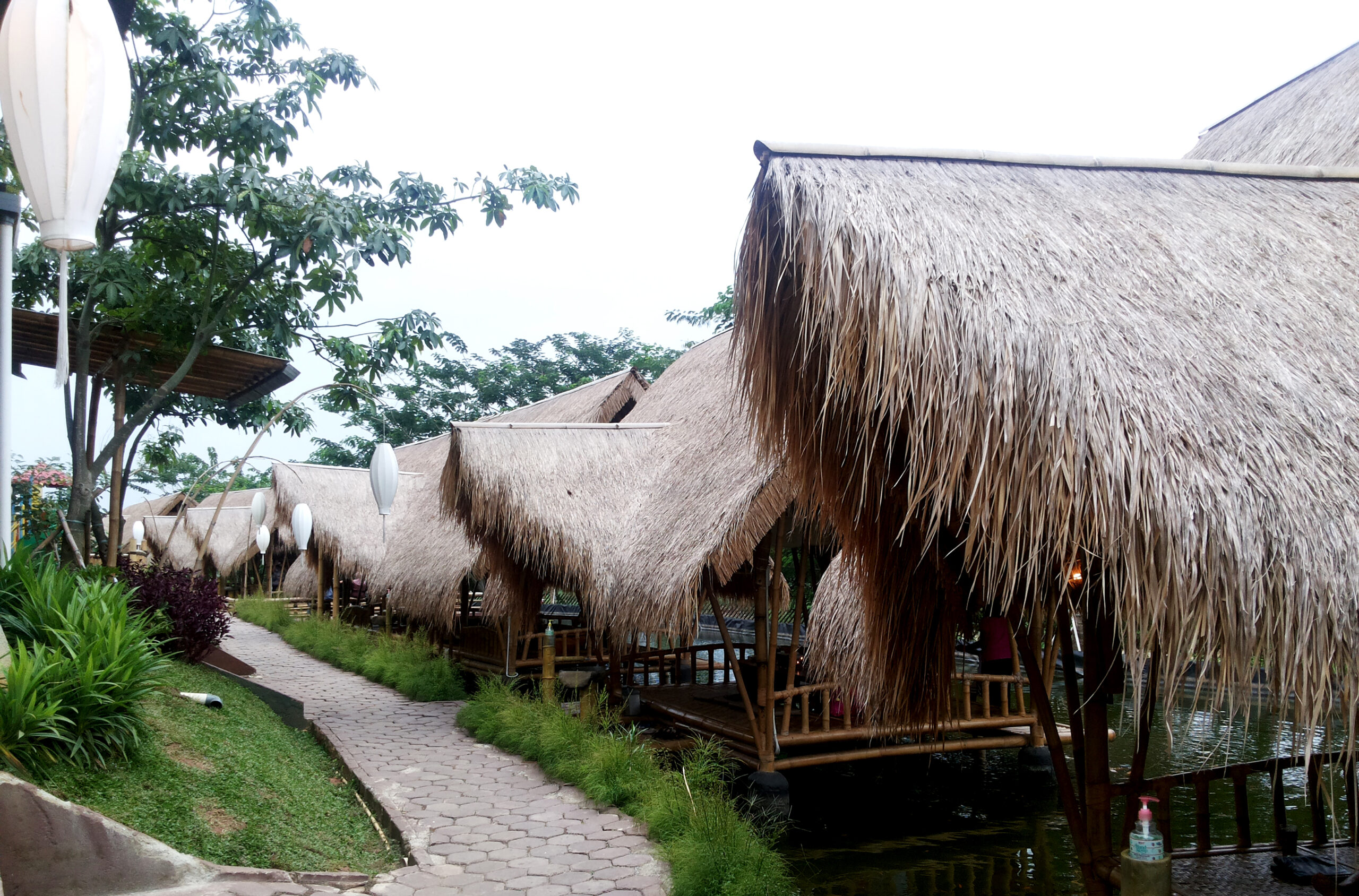 tempat makan keluarga di BSD