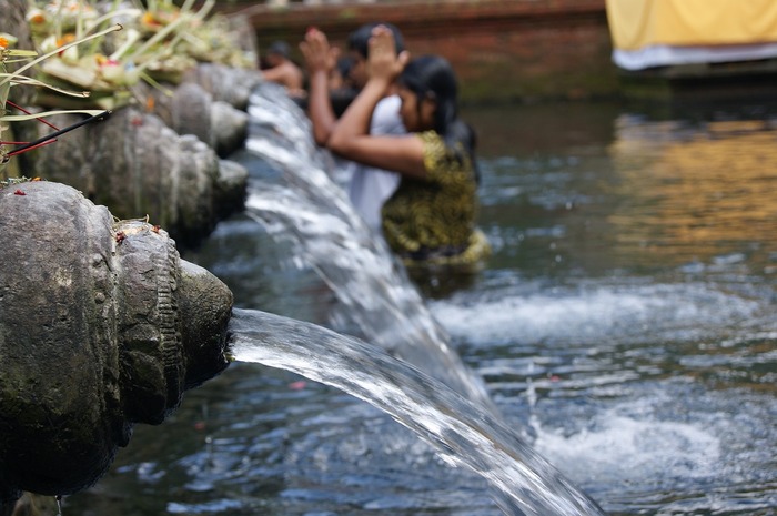 Tirta Empul jadi Rekomendasi Objek Wisata di Bali