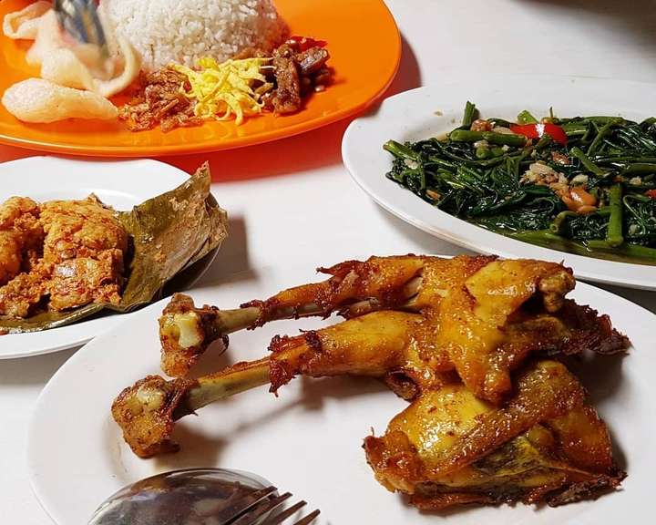 Kuliner di Semarang : Ayam Goreng Kampung Kali