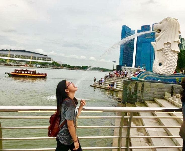 Patung Merlion ikon wisata Singapura
