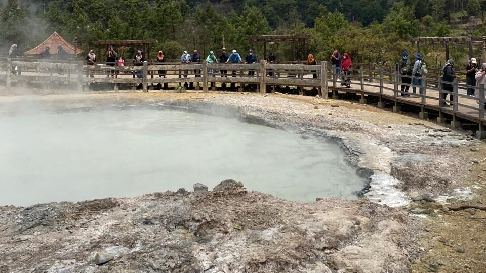 kawah sikidang