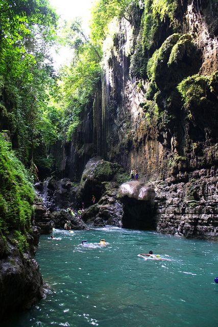 body rafting green canyon pangandaran