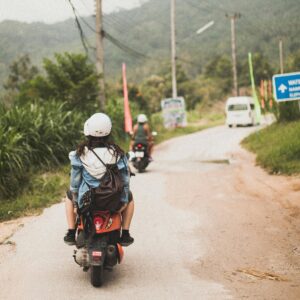 bisnis antar jemput dengan sepeda motor untuk mahasiswa