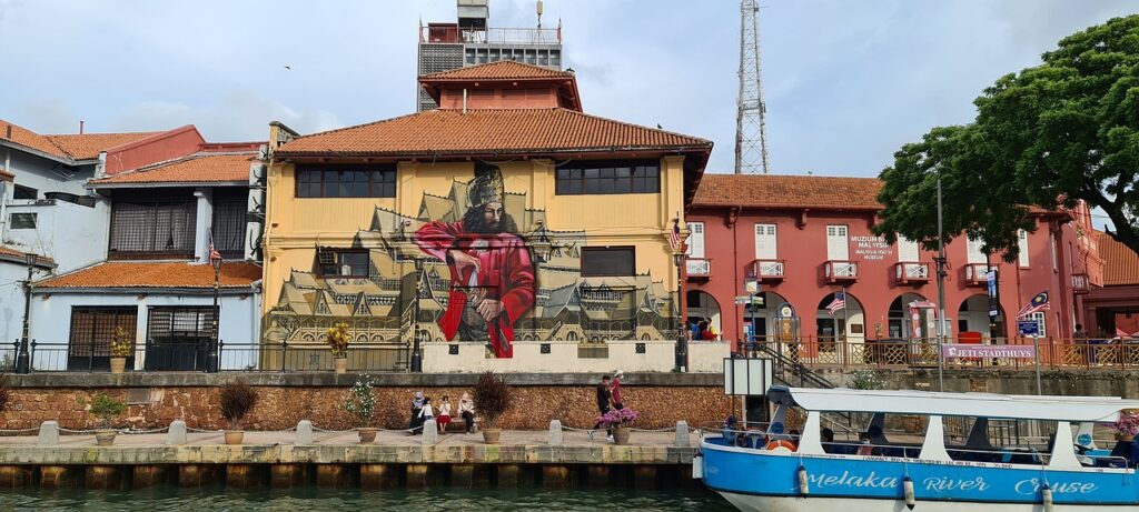 Mural Pahlawan Melayu Hang Tuah di sekitar Street Art Sungai Melaka