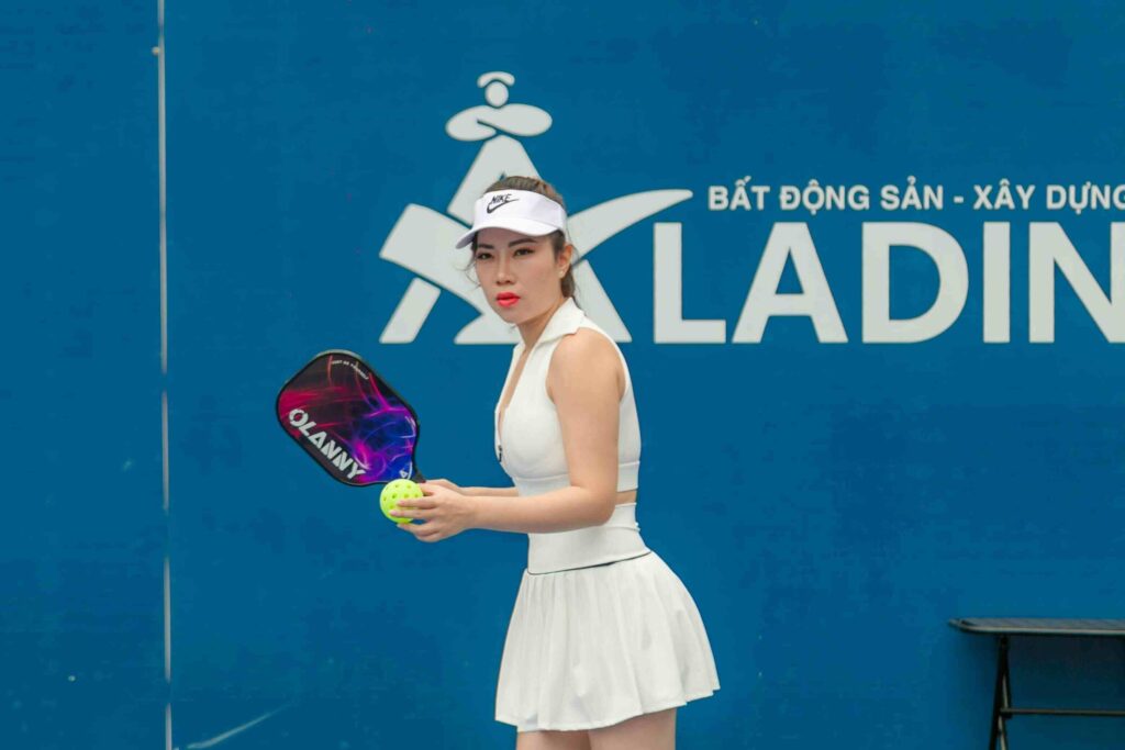 Permainan Olahraga Padel di Lapangan