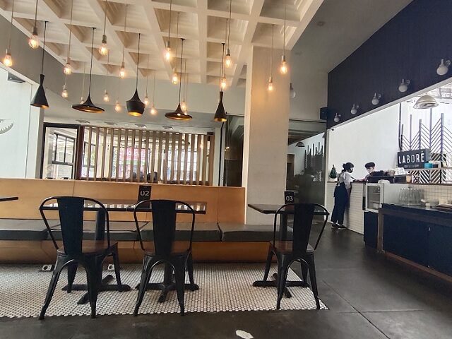 Coffee Shop WFC di Malang