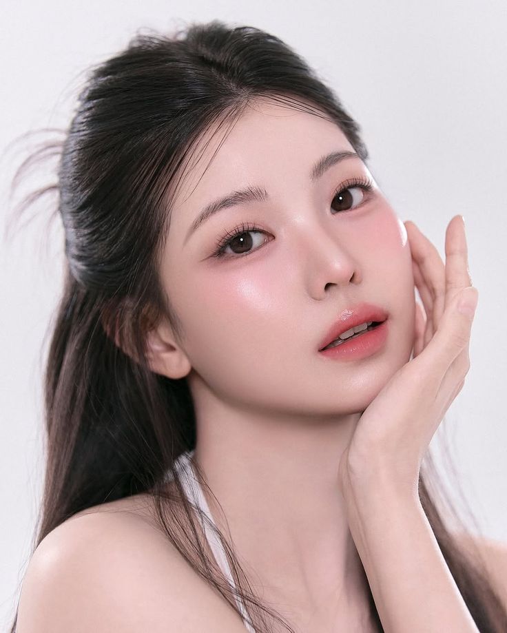 M Natural Makeup Korea dengan Hasil Skin-like