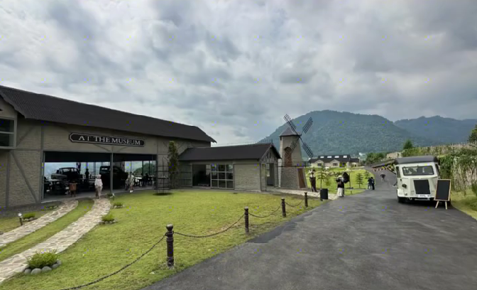 Rustic Market Sentul