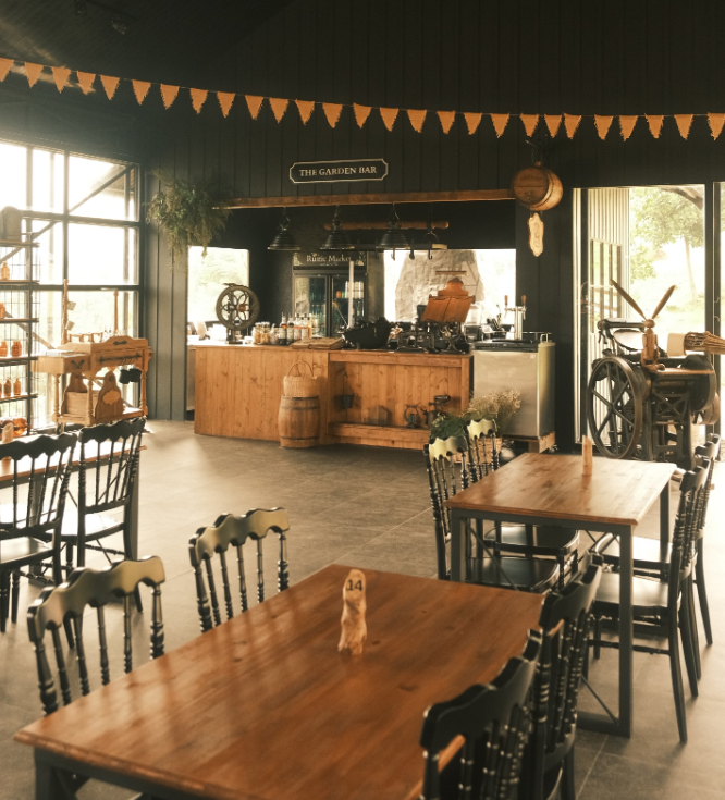 Restoran Rustic Market Sentul