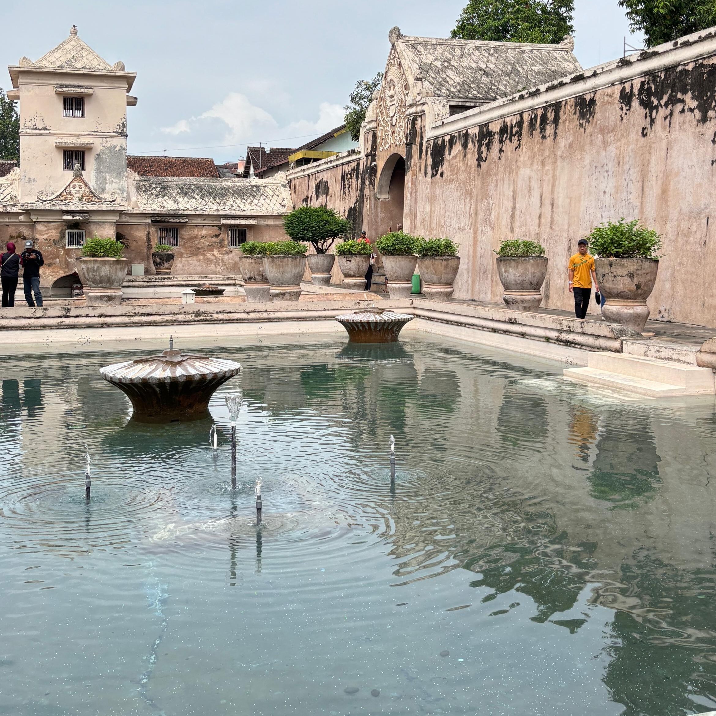 Bangunan bersejarah Taman Sari di Yogyakarta, wisata di Indonesia yang sarat budaya