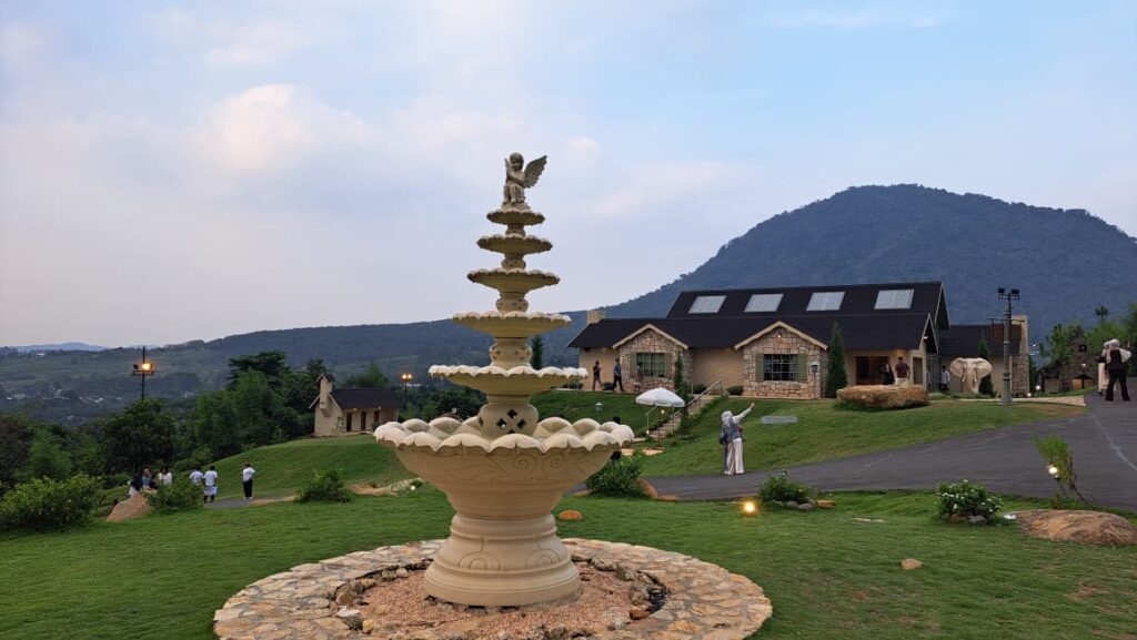 Rustic Market Sentul