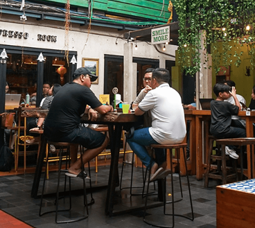 Ruangan Coffee Shop Giyanti Coffee Roastry