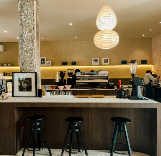 Ruangan Coffee Shop Kopi Kalyan