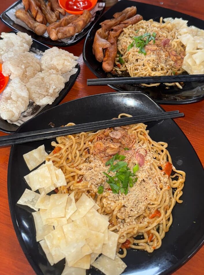 mie julid sebagai bisnis mie kekinian ala gacoan