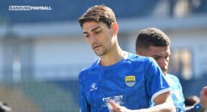 Bek asal Italia, Federico Barba,sang pemain pertahanan Maung Bandung